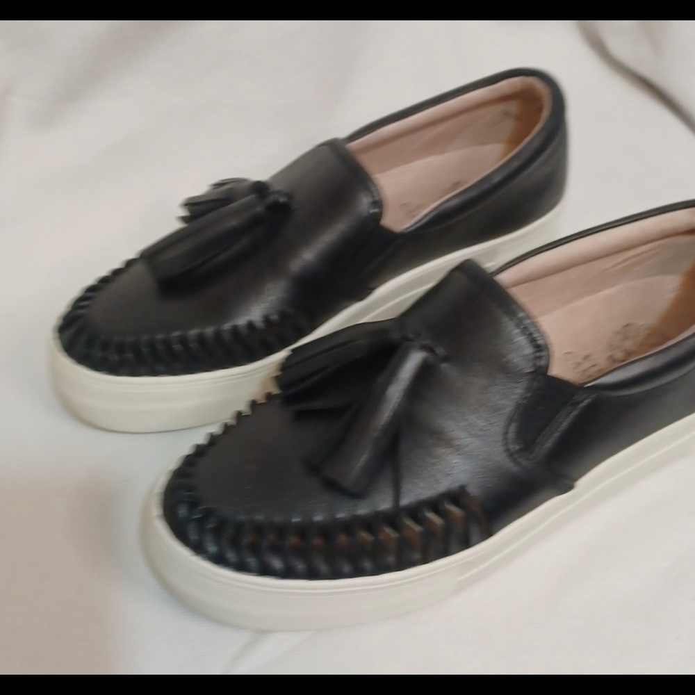 Vince Camuto Kayleena sneaker